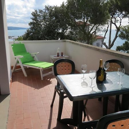 Bellavista Beachfront Apartments Quercianella Buitenkant foto