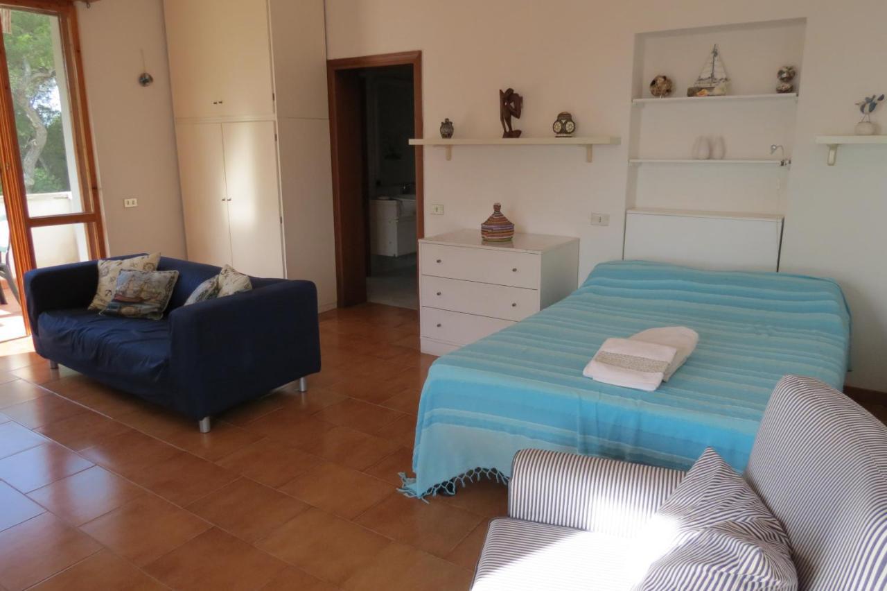 Bellavista Beachfront Apartments Quercianella Buitenkant foto