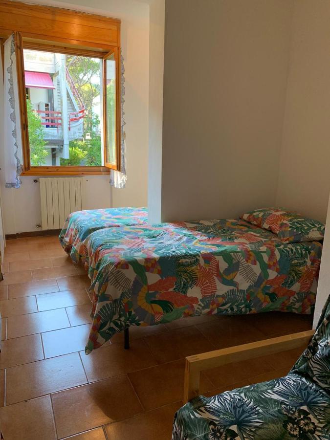 Bellavista Beachfront Apartments Quercianella Buitenkant foto