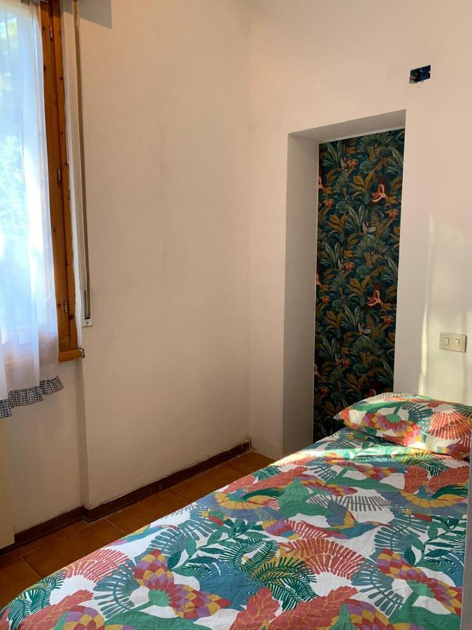 Bellavista Beachfront Apartments Quercianella Buitenkant foto